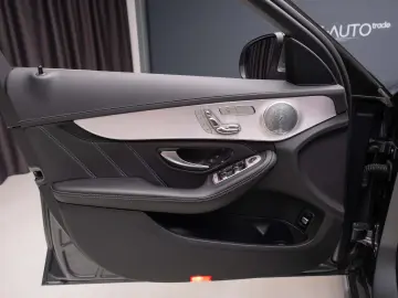 Mercedes-Benz C 63 AMG V8