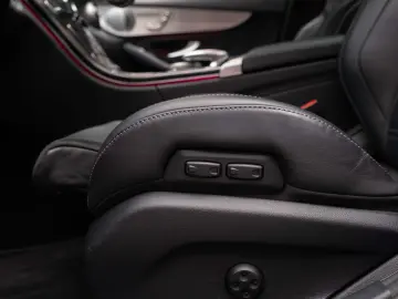 Mercedes-Benz C 63 AMG V8