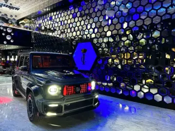 Mercedes-Benz G 63 AMG - BRABUS 900 ROCKET EDITION