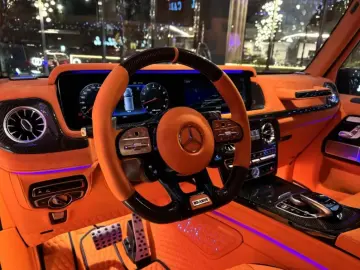 Mercedes-Benz G 63 AMG - BRABUS 900 ROCKET EDITION