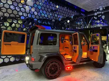 Mercedes-Benz G 63 AMG - BRABUS 900 ROCKET EDITION
