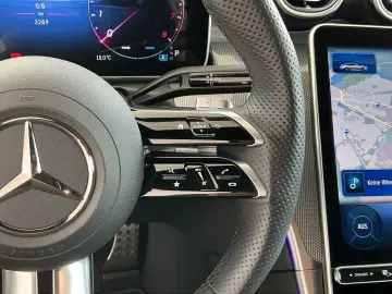 MERCEDES-BENZ CLE 300 4M AMG Line Navi Distronic Kam…