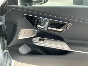 MERCEDES-BENZ CLE 300 4M AMG Line Navi Distronic Kam…