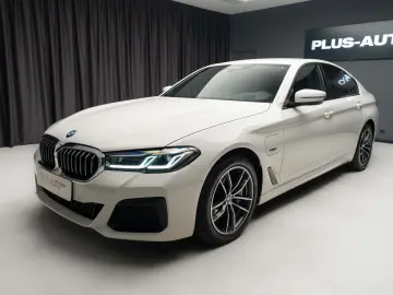 BMW 545 e xDrive   M pachet   H&K   360   Laser
