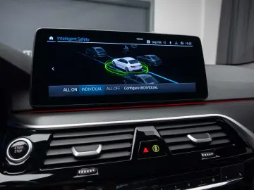 BMW 545 e xDrive   M pachet   H&K   360   Laser