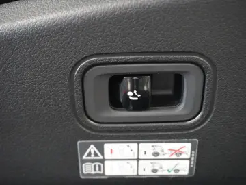MERCEDES-BENZ CLE 200Coupe 4Matic AMG Line Advanced Plus LED