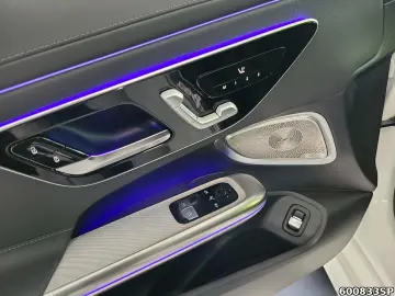 MERCEDES-BENZ CLE 300 AMG Coupé Burmester Digital-Light Pano