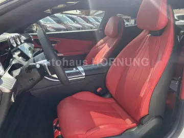MERCEDES-BENZ CLE 300 4M Coupé AMG PANO STDHZG DISTR…