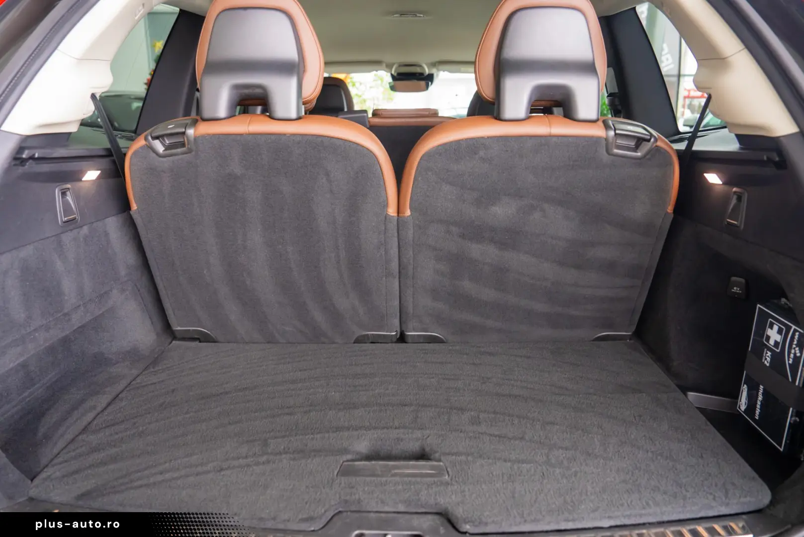 Volvo XC 90 2.0 Diesel Mild-Hybrid 4x4 Momentum Pro 7 L