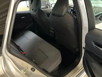 TOYOTA Corolla 2.0 Hybrid Touring Sports Business Editi