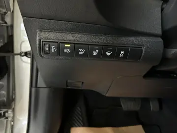 TOYOTA Corolla 2.0 Hybrid Touring Sports Business Editi