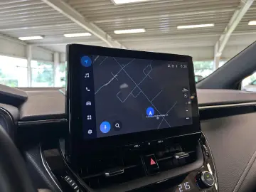 TOYOTA Corolla 2.0 Hybrid Touring Sports Business Editi