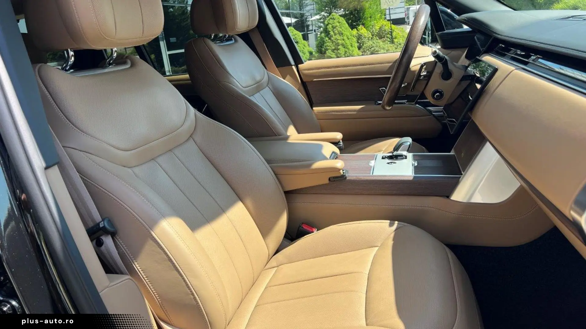 LAND ROVER RANGE ROVER AUTOBIOGRAPHY