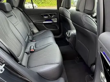MERCEDES-BENZ GLC 200 4MATIC AMG PANO BURM 360