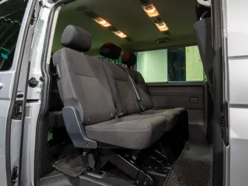 Volkswagen Caravelle Comfortline 2.0TDI DSG 8 1