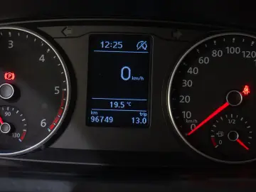 Volkswagen Caravelle Comfortline 2.0TDI DSG 8 1
