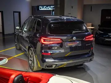 BMW X5 40d xDrive M-Sport Skylounge H&K Ventilatie