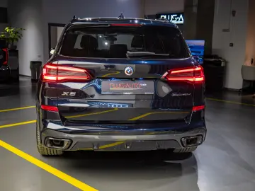 BMW X5 40d xDrive M-Sport Skylounge H&K Ventilatie