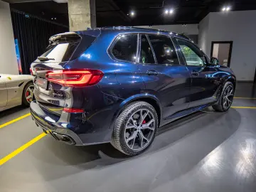 BMW X5 40d xDrive M-Sport Skylounge H&K Ventilatie