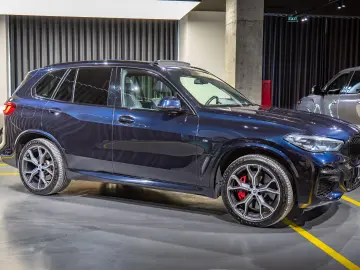 BMW X5 40d xDrive M-Sport Skylounge H&K Ventilatie