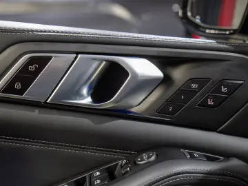 BMW X5 40d xDrive M-Sport Skylounge H&K Ventilatie