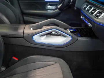 MERCEDES-BENZ GLS 63 AMG 4M