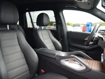 MERCEDES-BENZ GLS 450 4MATIC AMG AHK PANO