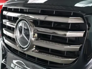 MERCEDES-BENZ GLS 450d 4M AMG PREMIUM PLUS PANO 360 AHK