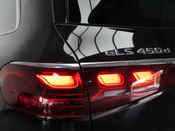 MERCEDES-BENZ GLS 450d 4M AMG PREMIUM PLUS PANO 360 AHK