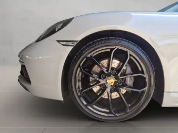 PORSCHE Boxster 718 Style Sportdesign BOSE 14W Sitzlüft