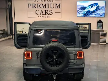 JEEP Wrangler Unlimited 2.0L Turbo ARMY STYLE SKY-TOP
