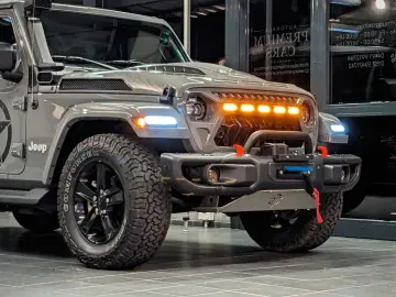 JEEP Wrangler Unlimited 2.0L Turbo ARMY STYLE SKY-TOP