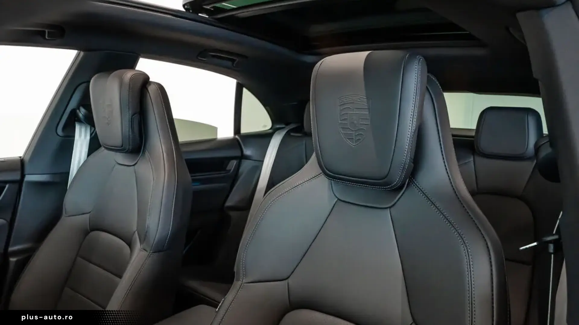 Porsche Macan 4 Electric PANO BOSE