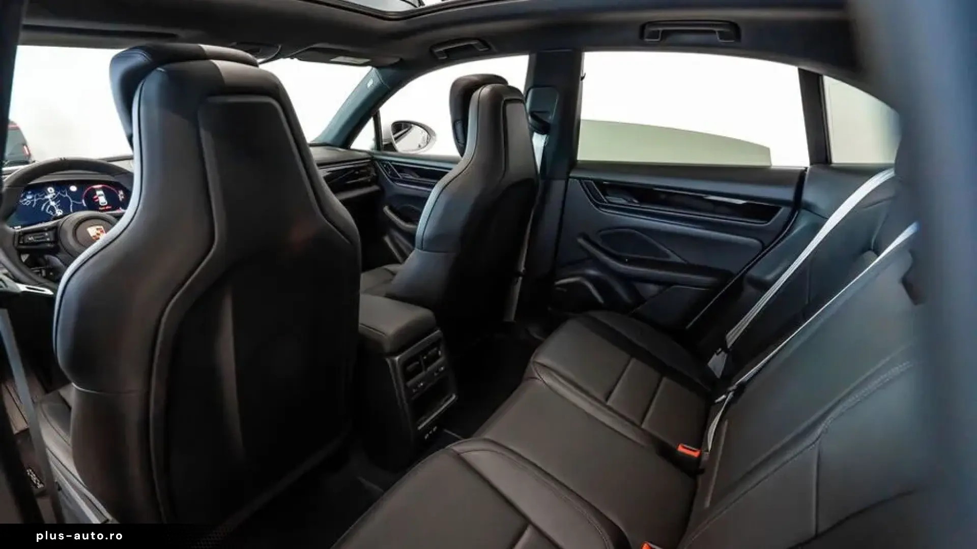 Porsche Macan 4 Electric PANO BOSE