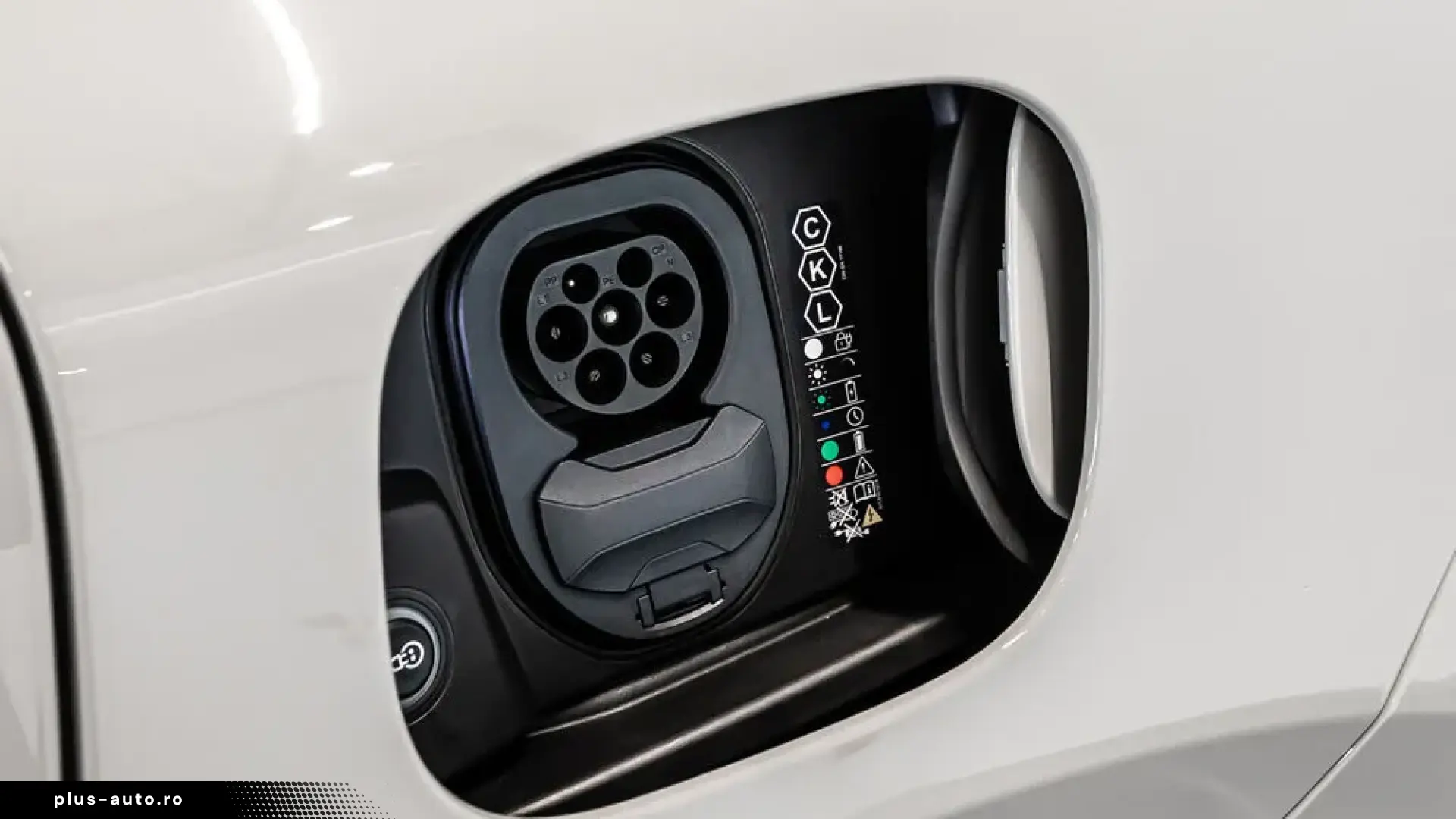 Porsche Macan 4 Electric PANO BOSE