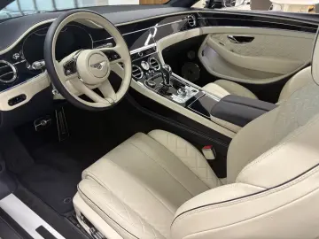 BENTLEY Continental GT Mulliner V8