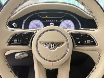 BENTLEY Continental GT Mulliner V8