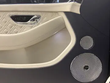 BENTLEY Continental GT Mulliner V8