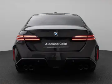 BMW M5 xD Panorama 360 B&W HUD MSport