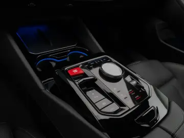 BMW M5 xD Panorama 360 B&W HUD MSport