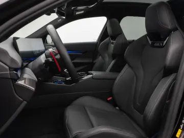 BMW M5 xD Panorama 360 B&W HUD MSport