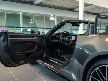 Porsche 911 Carrera 4S Cabriolet (992.2)
