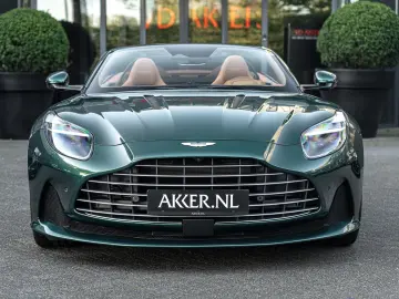 Aston Martin DB12 Volante 2025