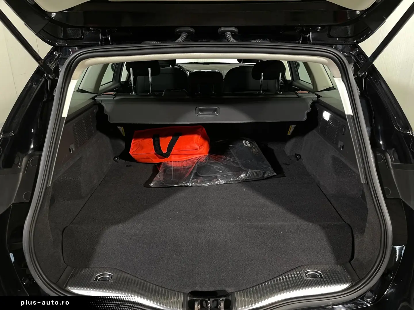 FORD Mondeo 2022 — imagine 12