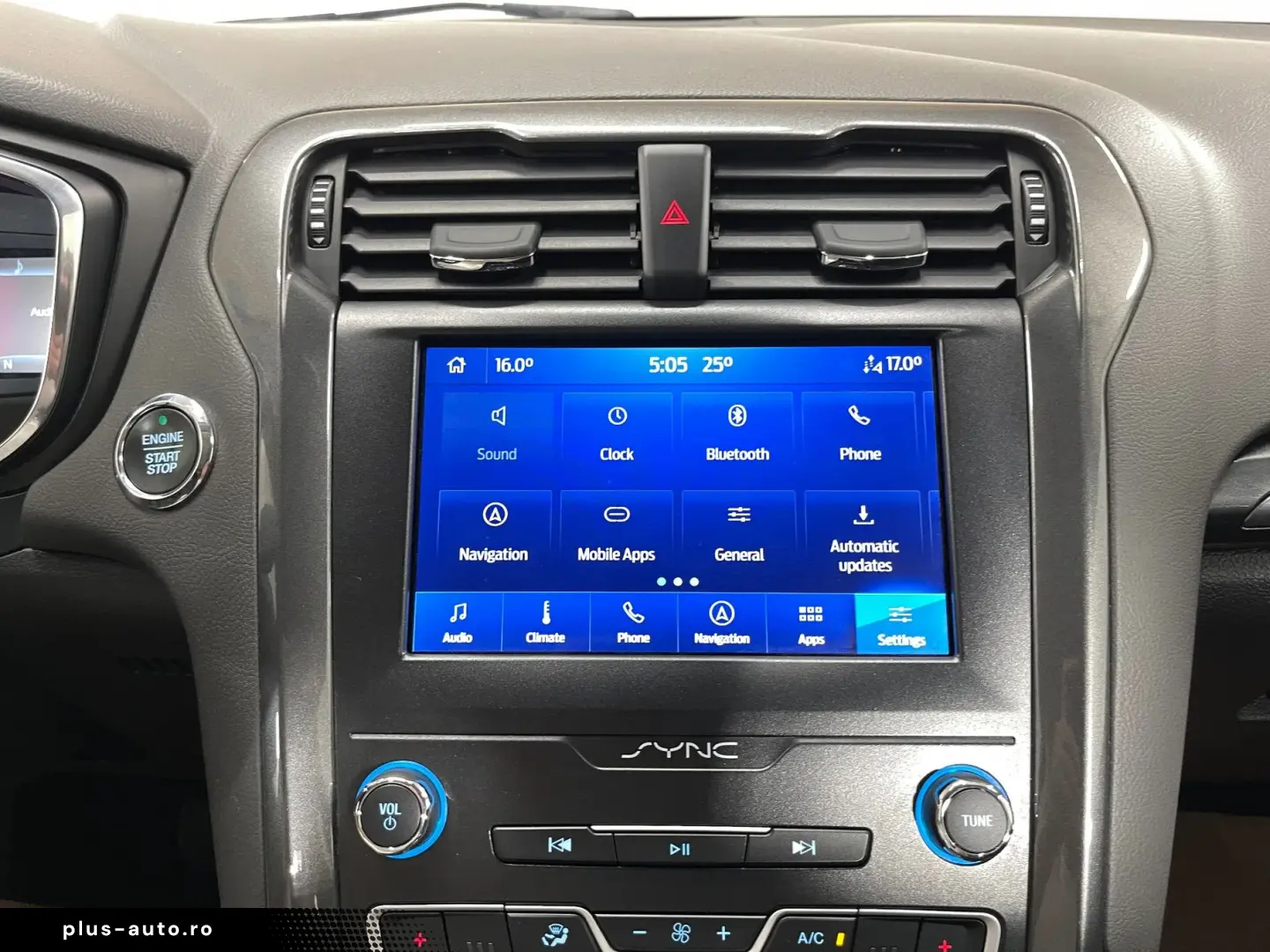 FORD Mondeo 2022 — imagine 14