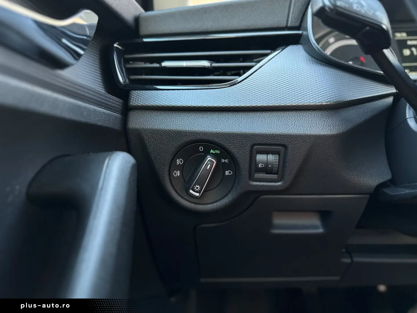 Skoda Scala 1.0 95CP LED LaneAssist Carplay Garantie Finanta