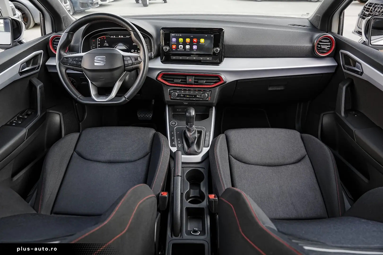SEAT Arona 2023 — imagine 3