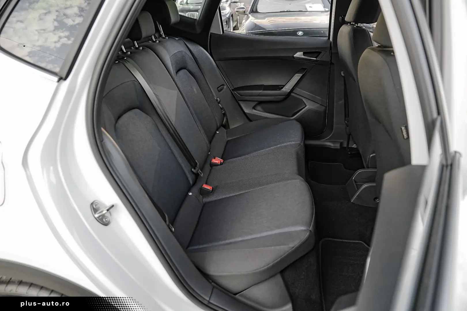 SEAT Arona 2023 — imagine 10