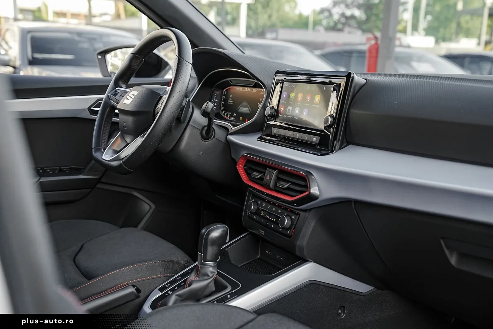 SEAT Arona 2023 — imagine 12