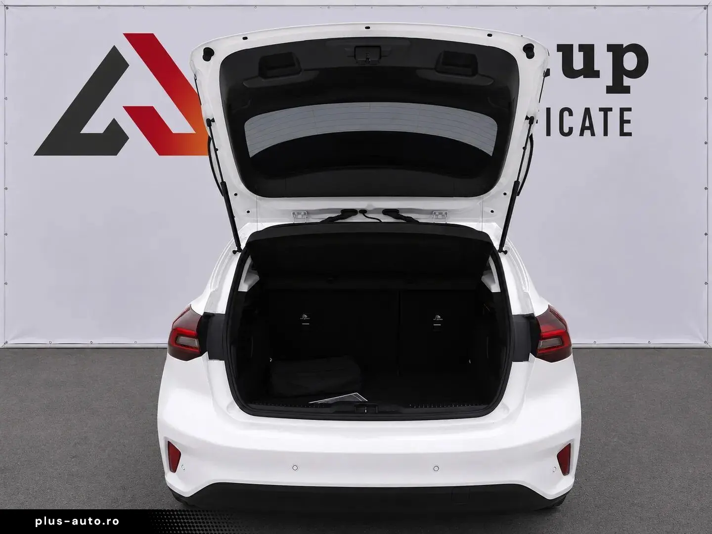 FORD Focus 2023 — imagine 22